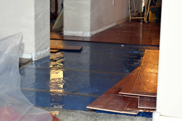 Professional Burst Pipe Cleanup technician working in Uniondale, NY
